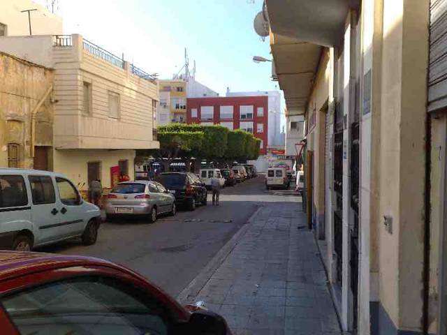 Local comercial en Venta en  ARQUIMEDES, 1 en La Chanca - Pescadería