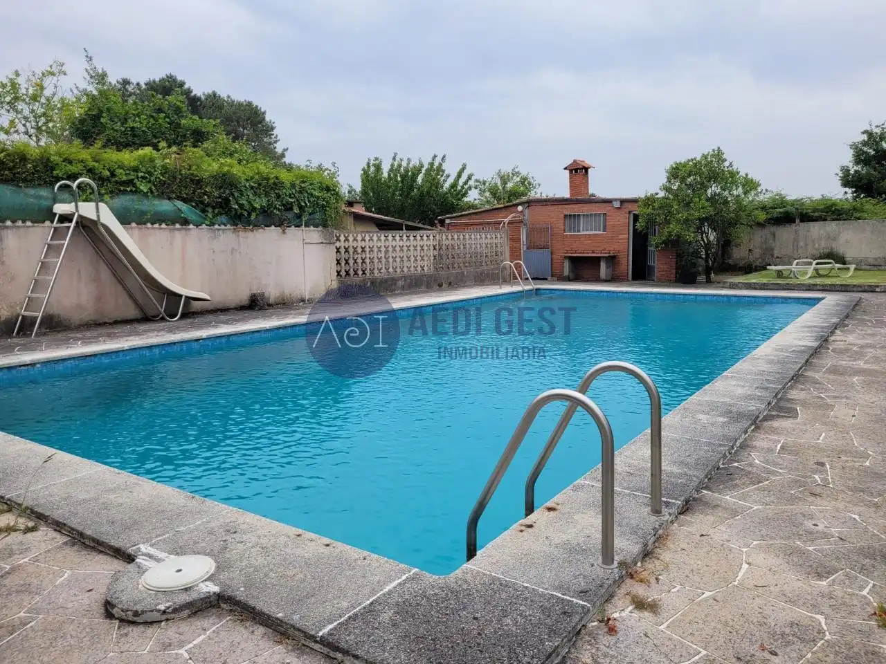 Swimming pool of Houses for sale in Nigrán  with Heating, Private garden and Terrace