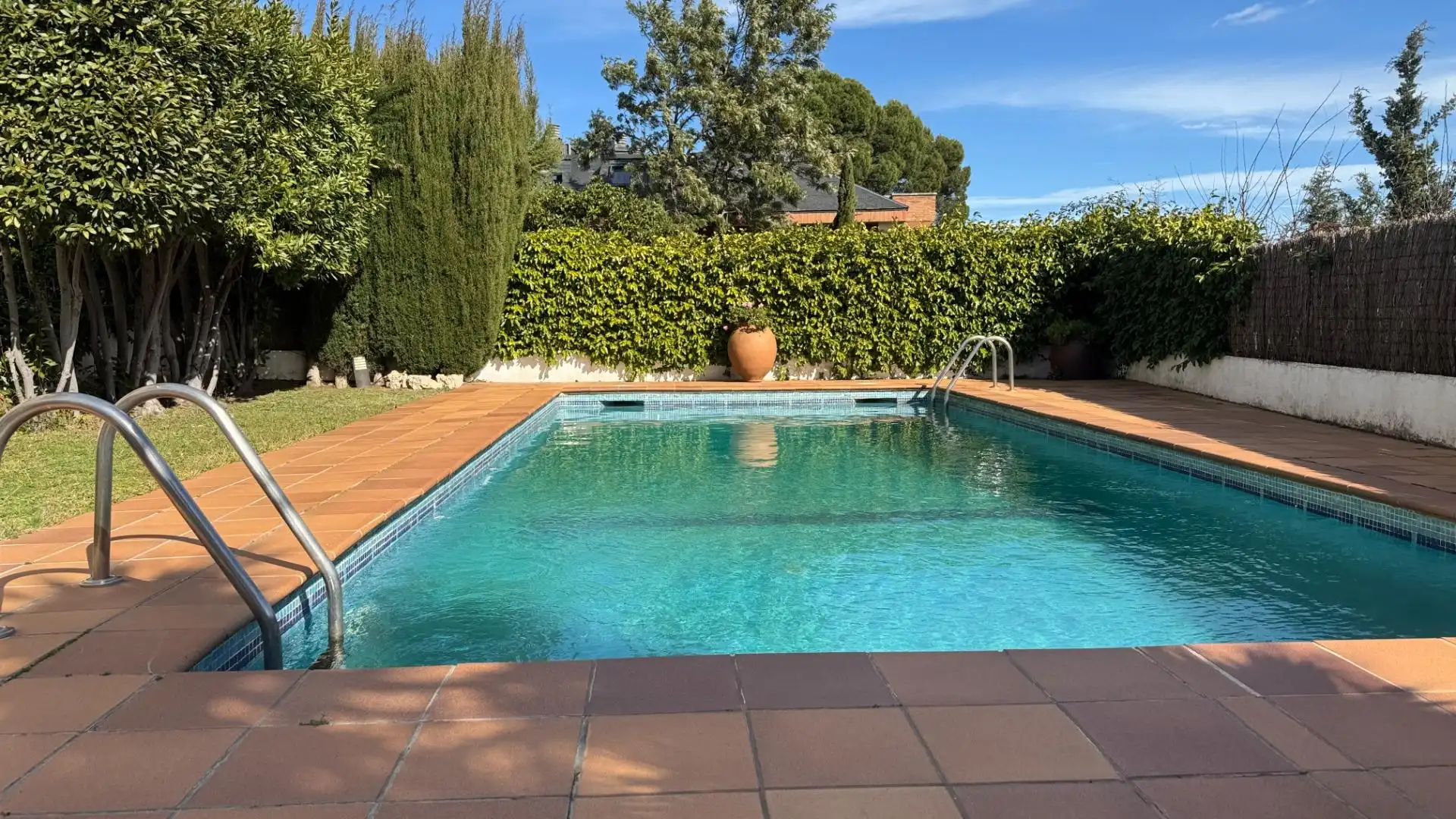 Swimming pool of Houses for sale in Sant Cugat del Vallès  with Heating, Private garden and Parquet flooring