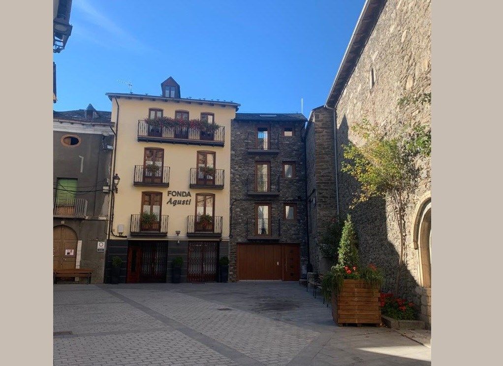 Exterior view of Country house for sale in Esterri d'Àneu  with Heating, Storage room and Furnished
