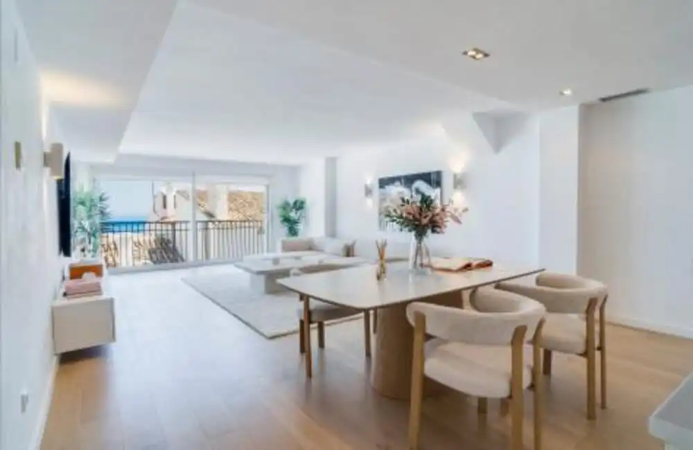 Sala de estar de Apartamento de alquiler en Marbella con Aire acondicionado, Amueblado y Balcón