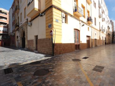 Pis amb balcó en venda a Calle INTENDENCIA