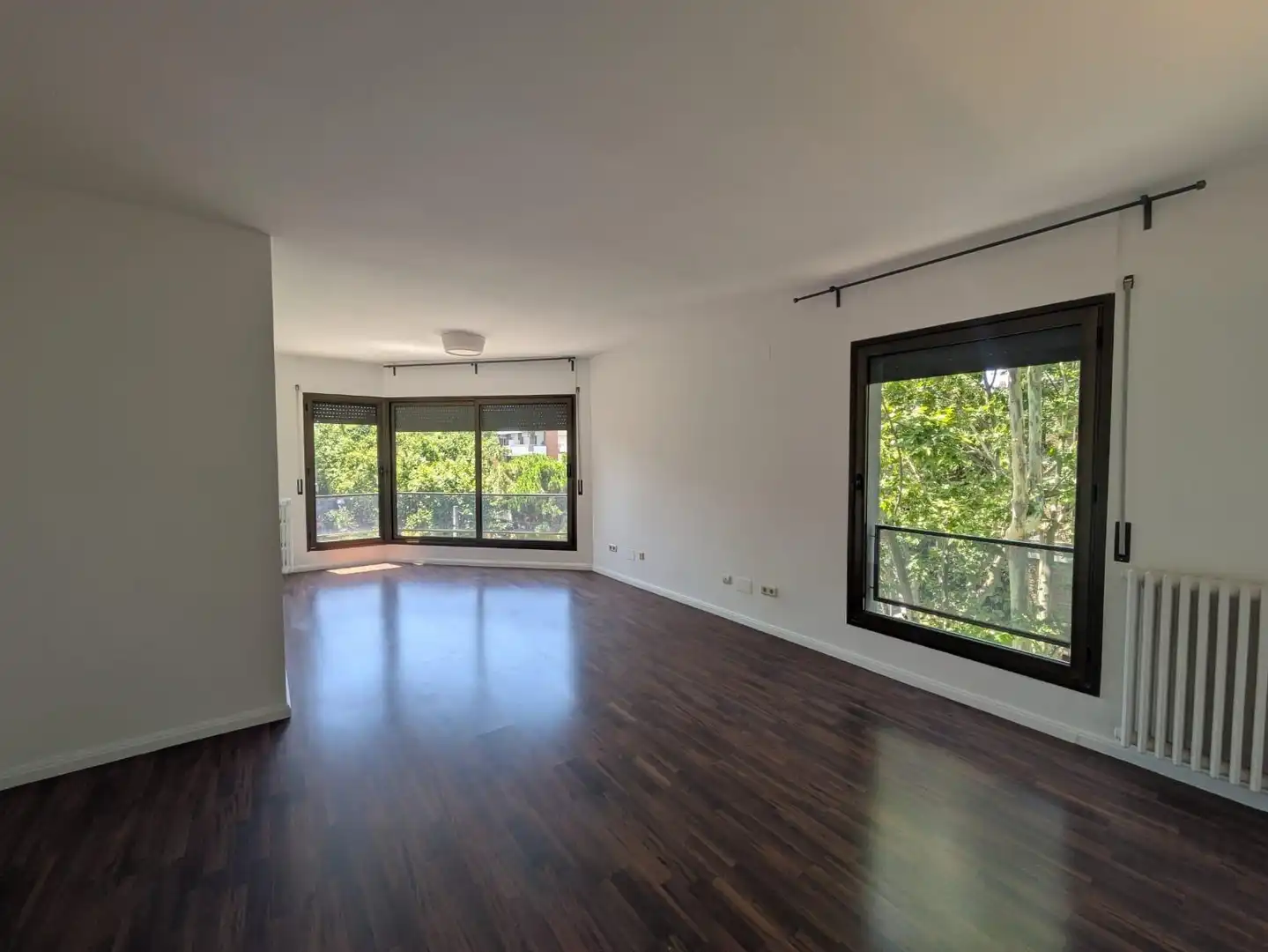 Sala d'estar de Pis de lloguer en Barcelona amb Aire condicionat, Calefacció i Parquet