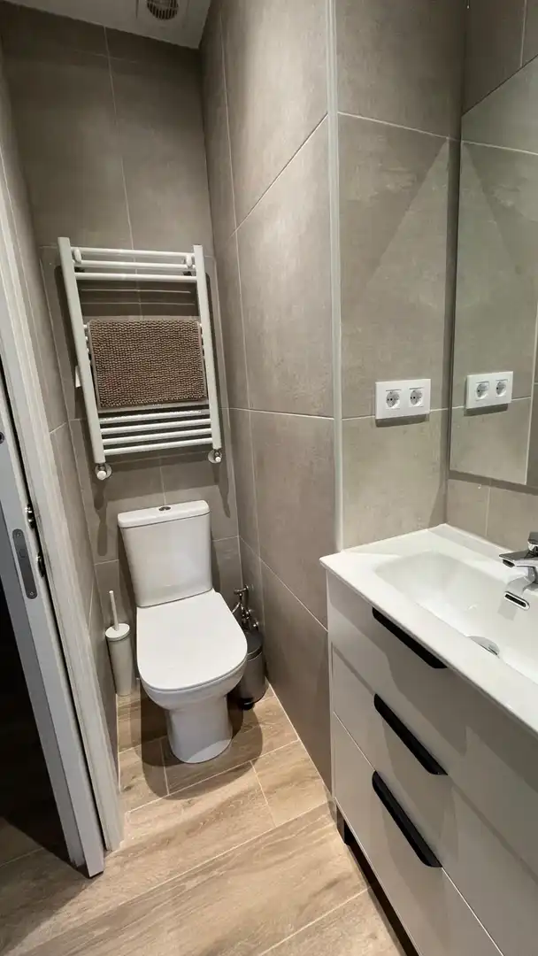 Bathroom of Flat for rent in Guadalajara  with Heating and Furnished