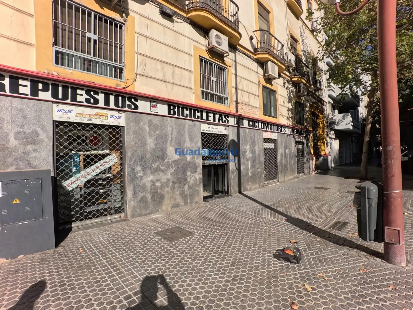 Local comercial en venda a Calle MARQUES DE PARADAS, imagen 2