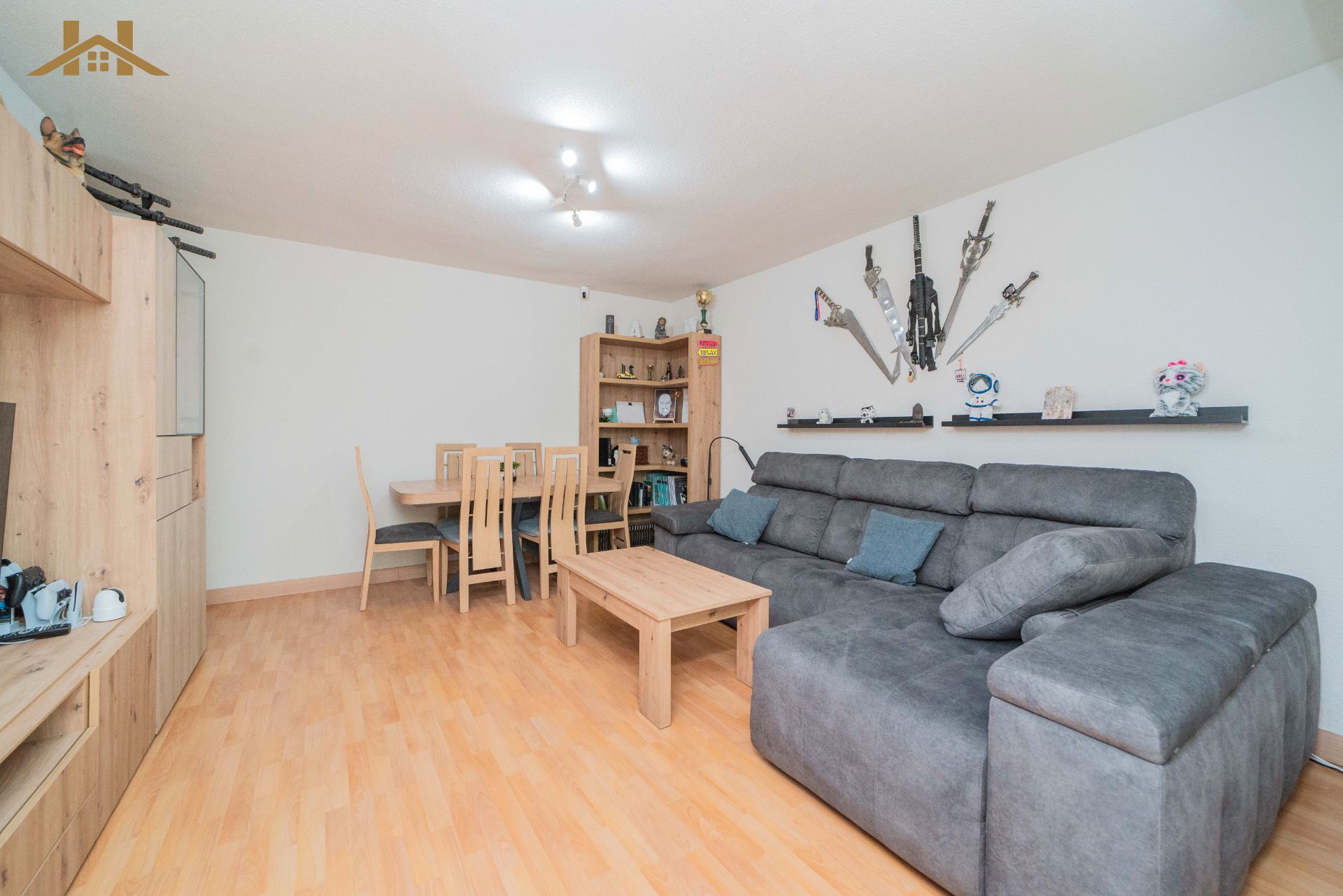 Living room of Flat for sale in Fuenlabrada  with Parquet flooring and Terrace