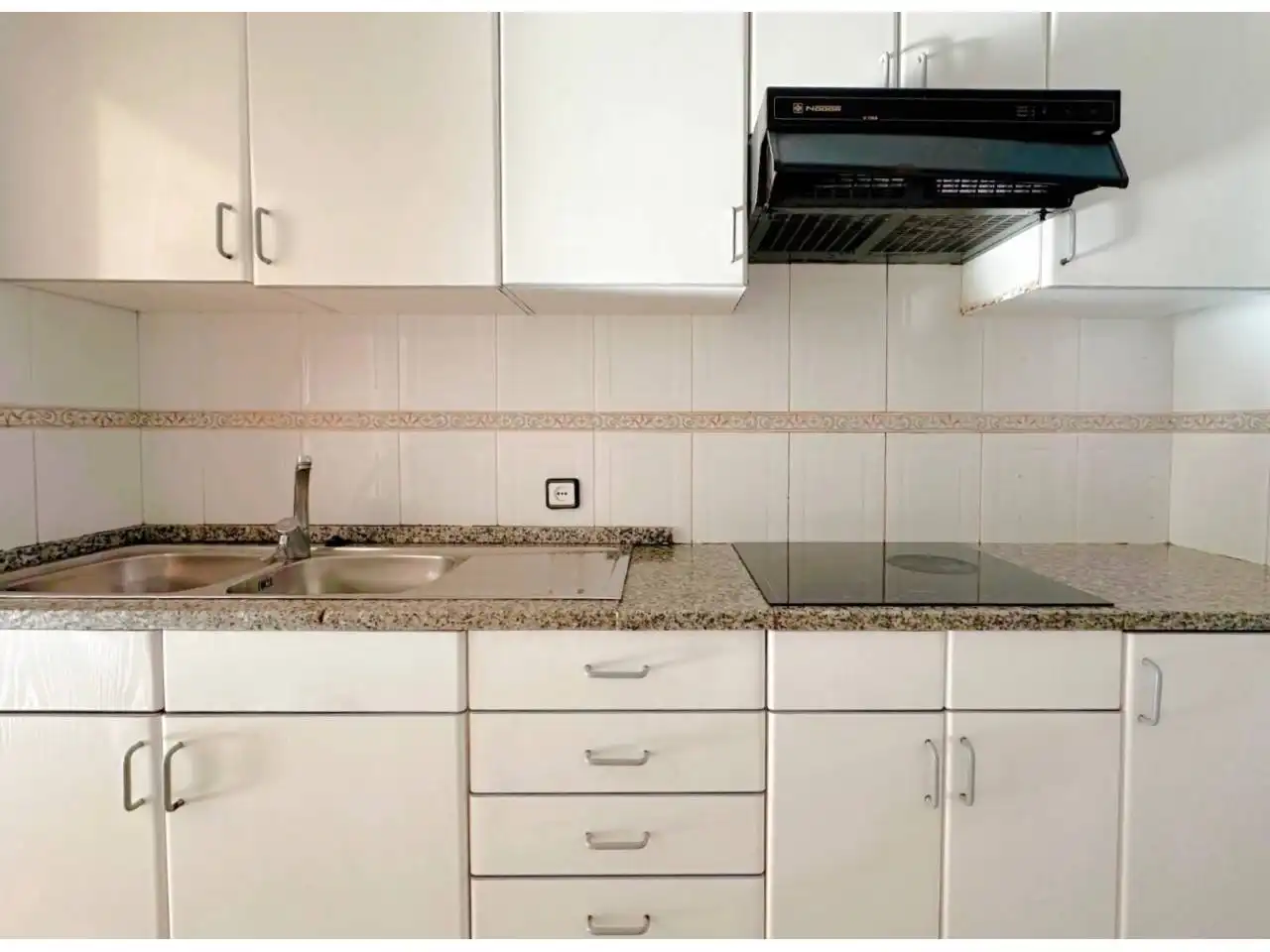 Kitchen of Flat for sale in Cerdanyola del Vallès  with Heating, Private garden and Terrace