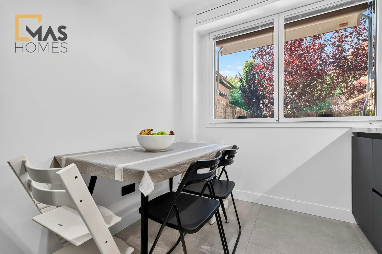 Comedor de Piso en venta en Sant Cugat del Vallès con Aire acondicionado, Calefacción y Jardín privado