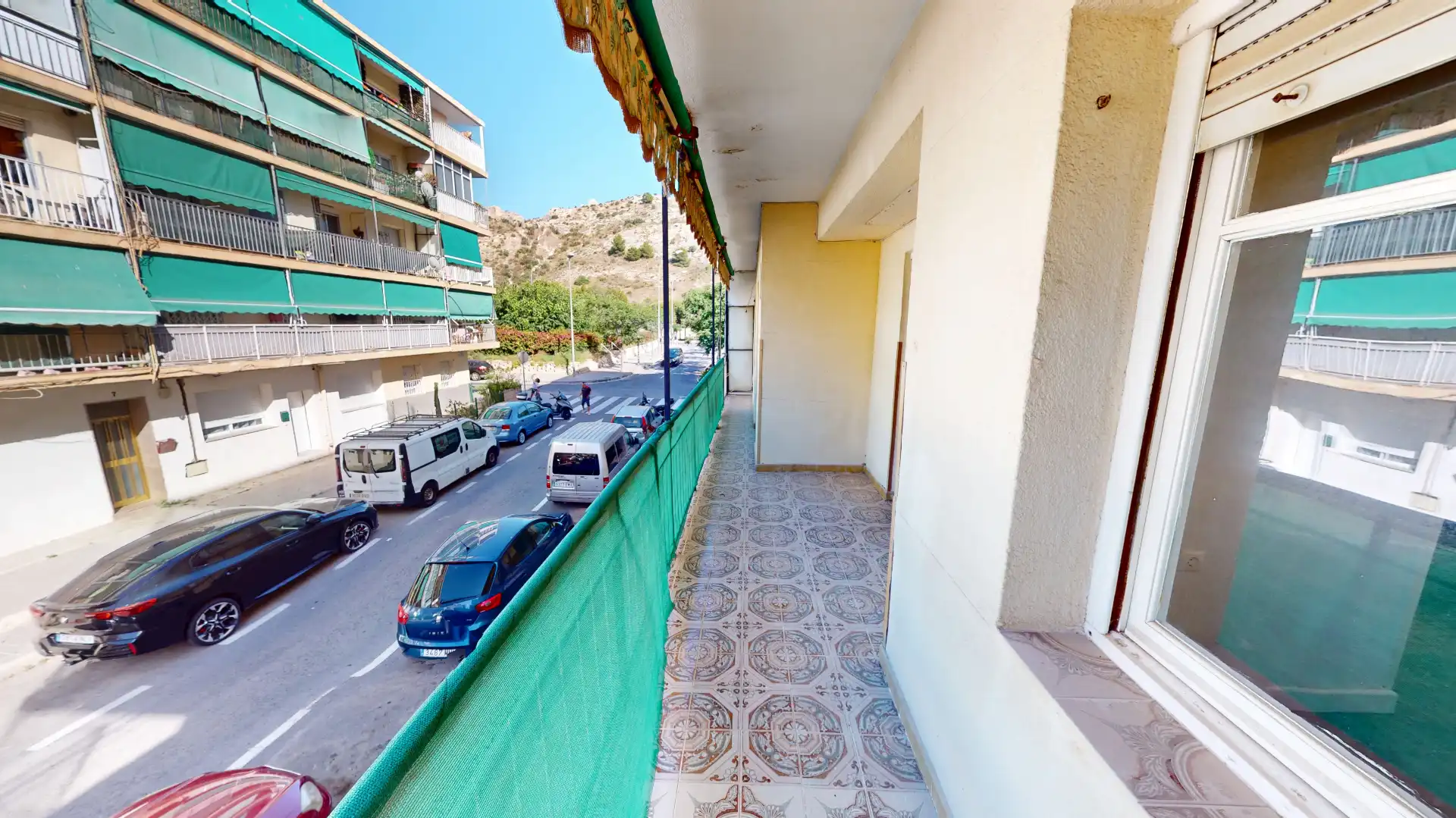 Außenansicht von Wohnung zum Verkauf in Alicante / Alacant mit Möbliert