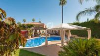 Jardí de Casa o xalet en venda en Torremolinos