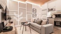 Sala d'estar de Apartament de lloguer en  Madrid Capital amb Aire condicionat