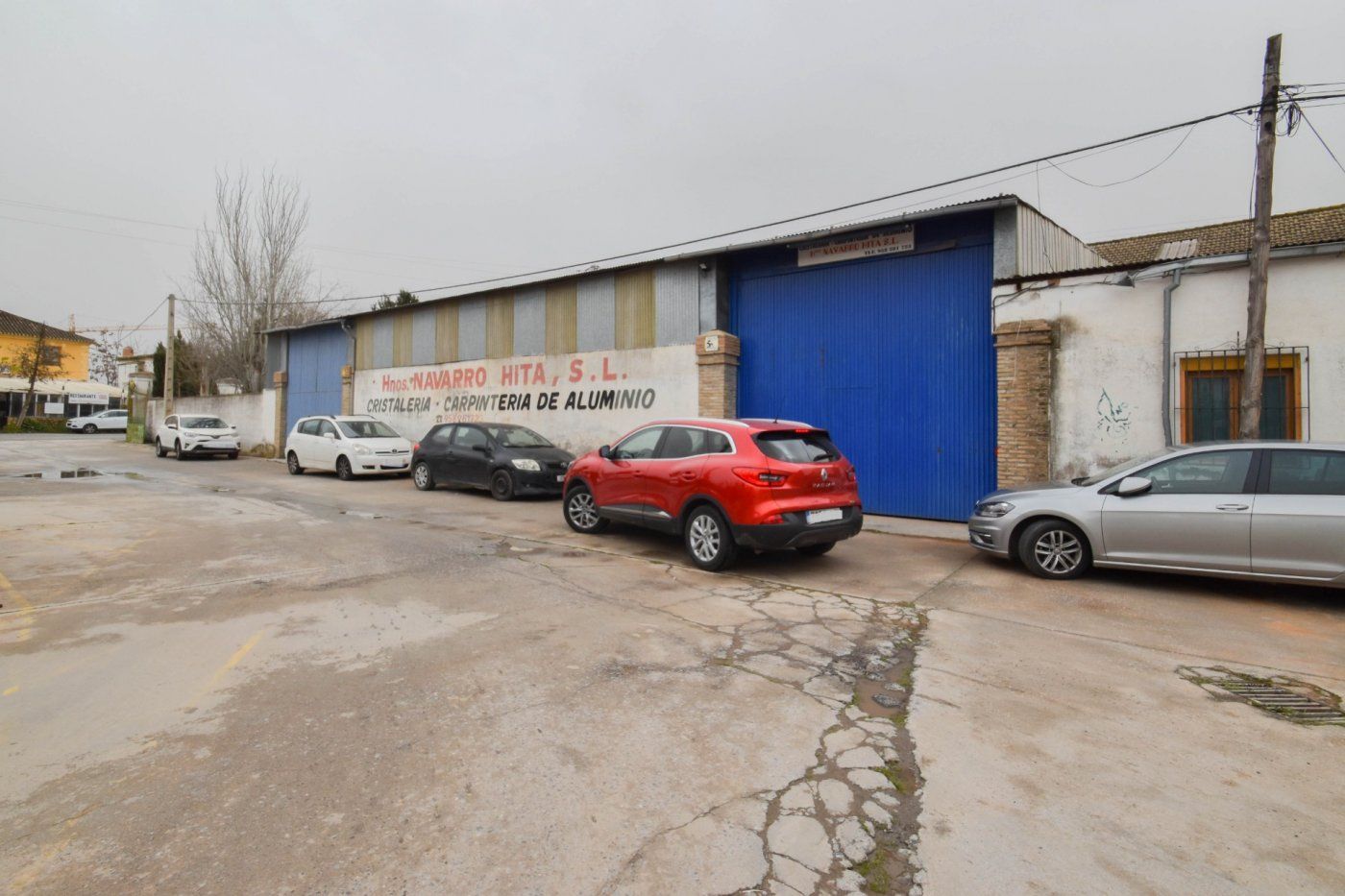 Vista exterior de Nave industrial en venta en  Granada Capital