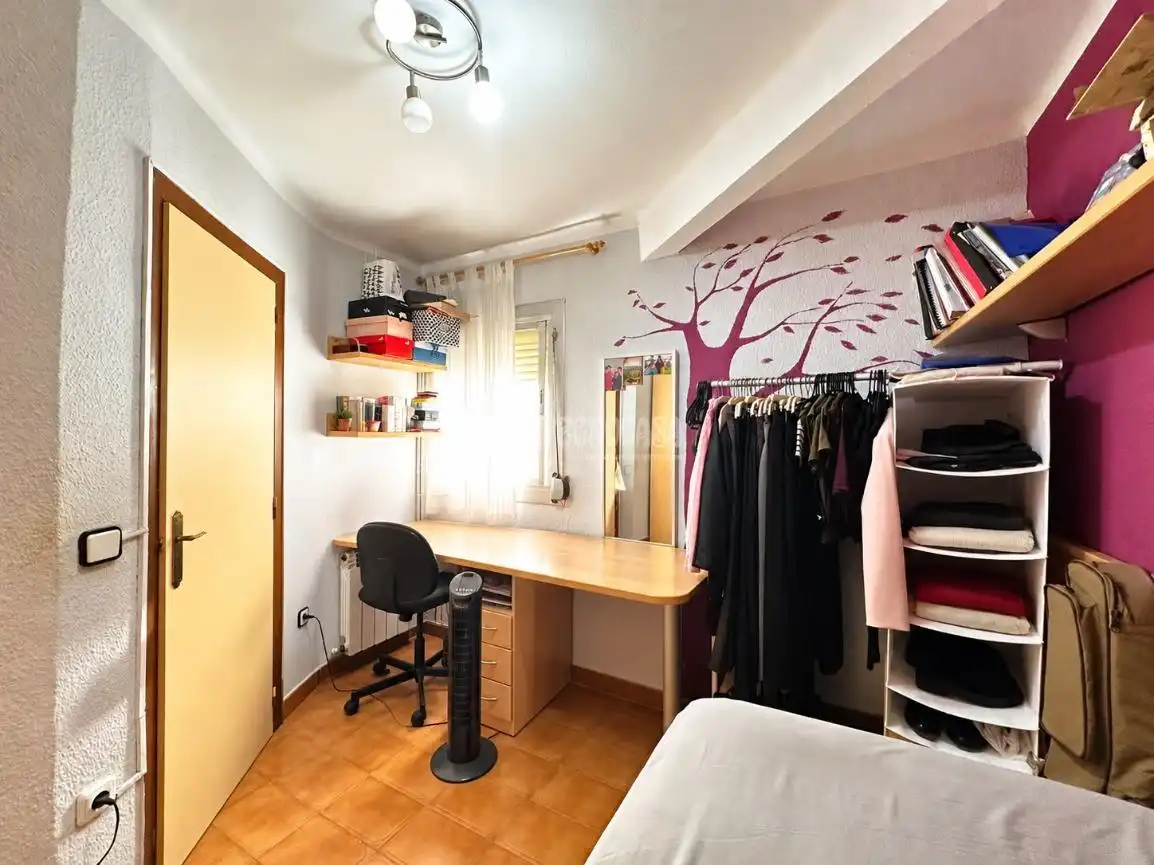 Habitación de Piso en venta en L'Hospitalet de Llobregat con Aire acondicionado y Terraza