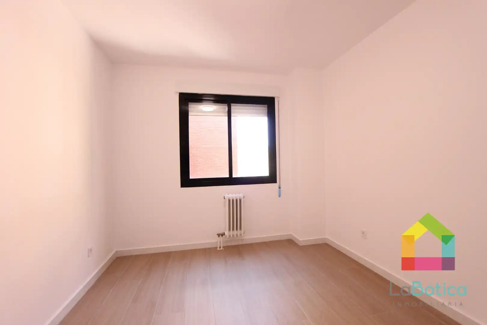 Bedroom of Flat for sale in Toledo  with Air Conditioner and Heating