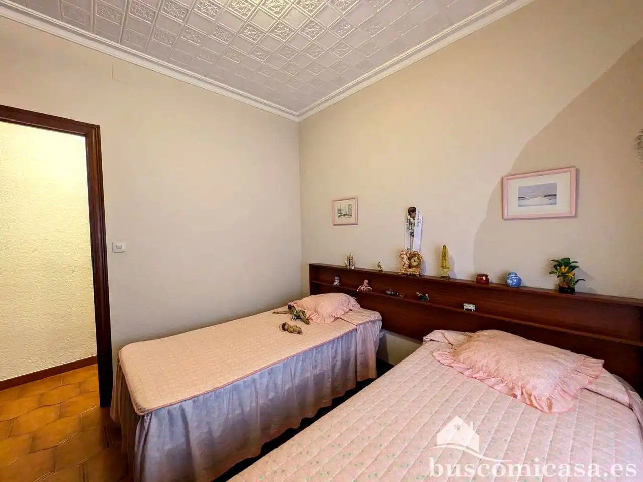 Dormitori de Casa o xalet en venda en Linares amb Aire condicionat, Terrassa i Balcó