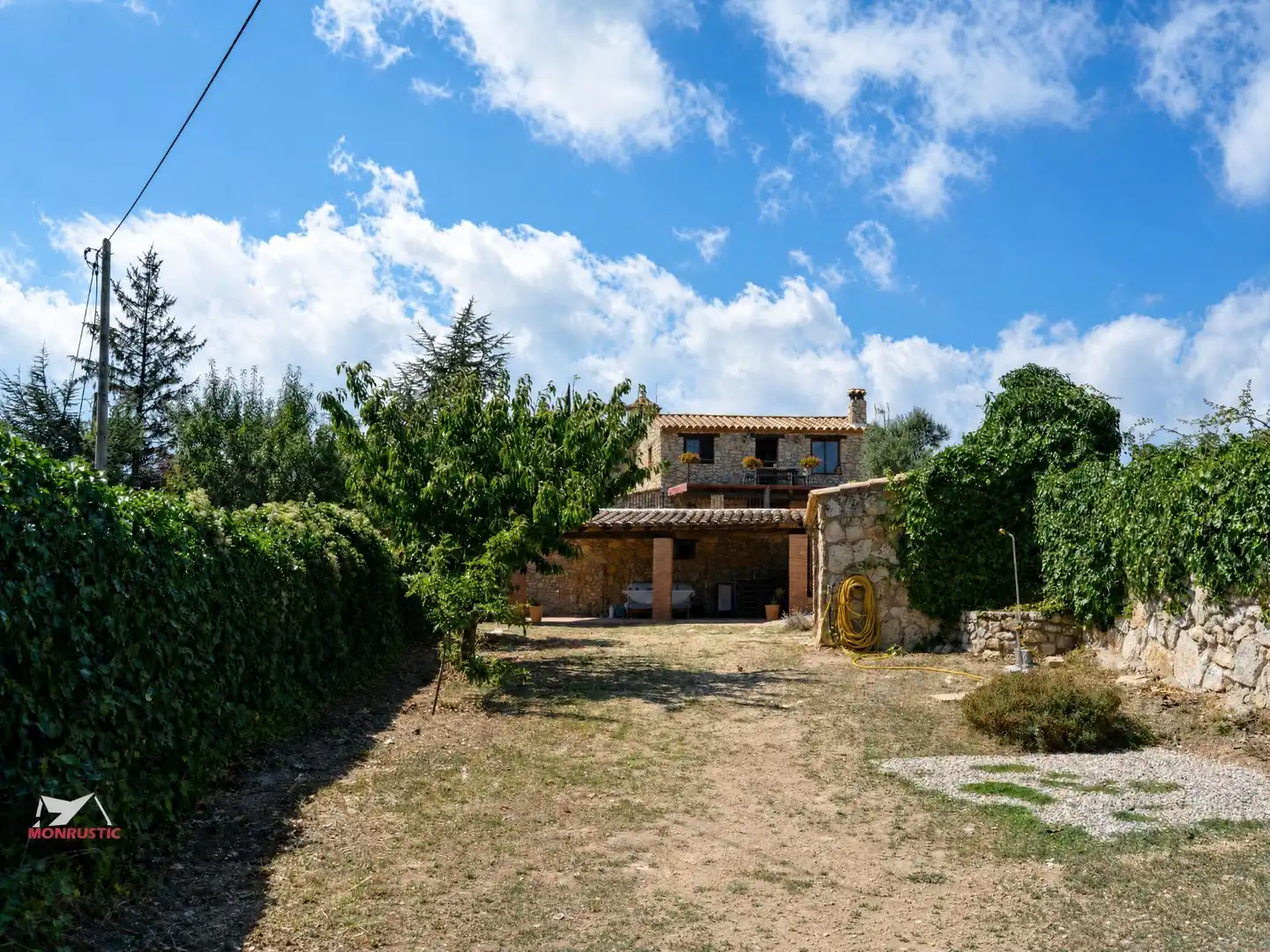 Exterior view of Houses for sale in Montblanc  with Air Conditioner, Private garden and Terrace