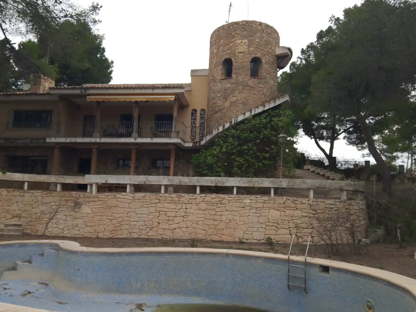 Vista exterior de Casa o xalet en venda en Tibi amb Calefacció, Jardí privat i Terrassa