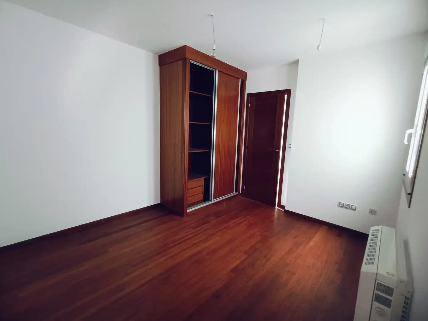 Habitación de Estudio en venta en A Pobra do Caramiñal con Calefacción, Trastero y Horno