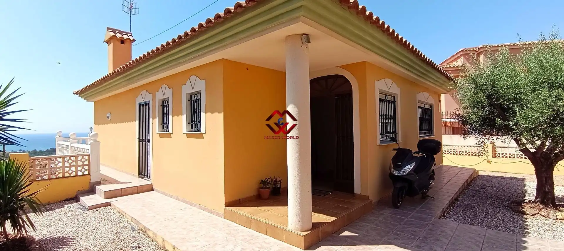 Detached house with terrace for sale in Bolnuevo