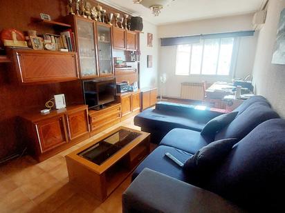 Living room of Flat for sale in  Logroño  with Air Conditioner, Heating and Parquet flooring
