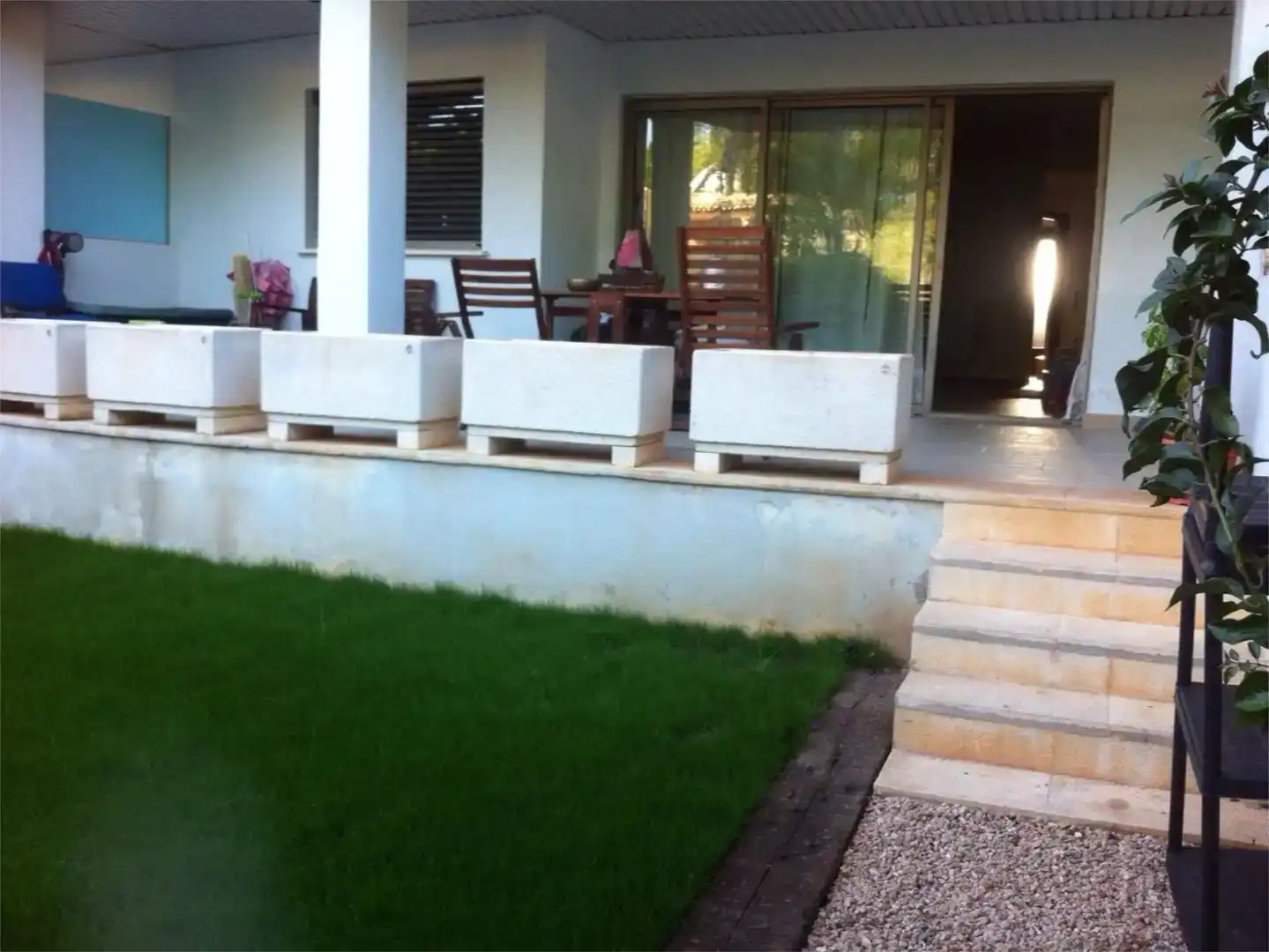 Terrasse von Wohnungen zur Miete in Santa Eulària des Riu mit Klimaanlage und Schwimmbad