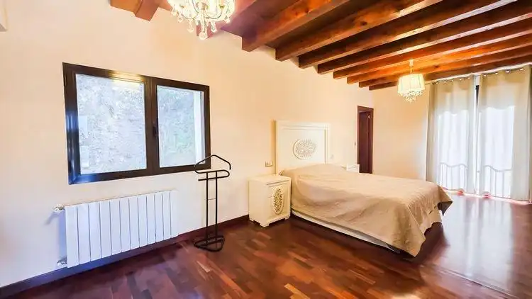 Habitación de Casa o chalet en venta en Castril con Calefacción, Jardín privado y Parquet