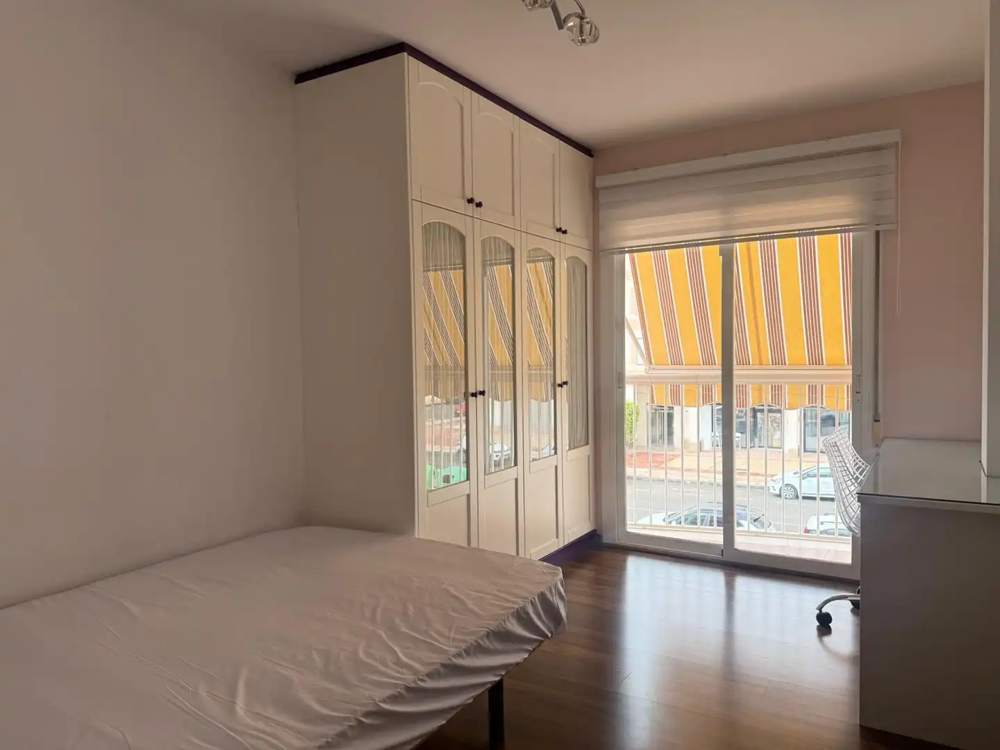 Schlafzimmer von Wohnung zur Miete in Águilas mit Klimaanlage, Parkett und Terrasse
