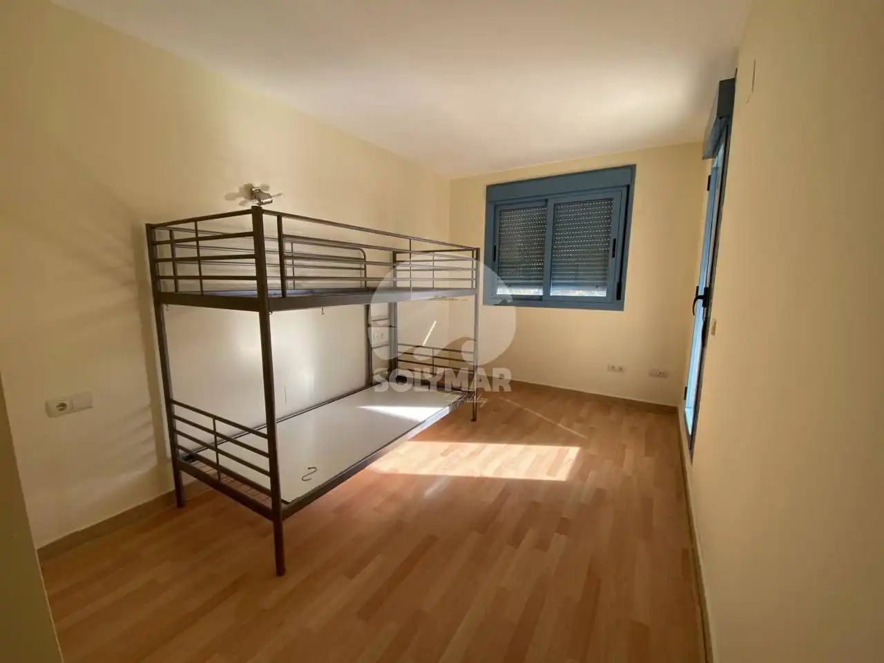 Bedroom of Flat for sale in Vélez-Málaga  with Heating, Terrace and Storage room