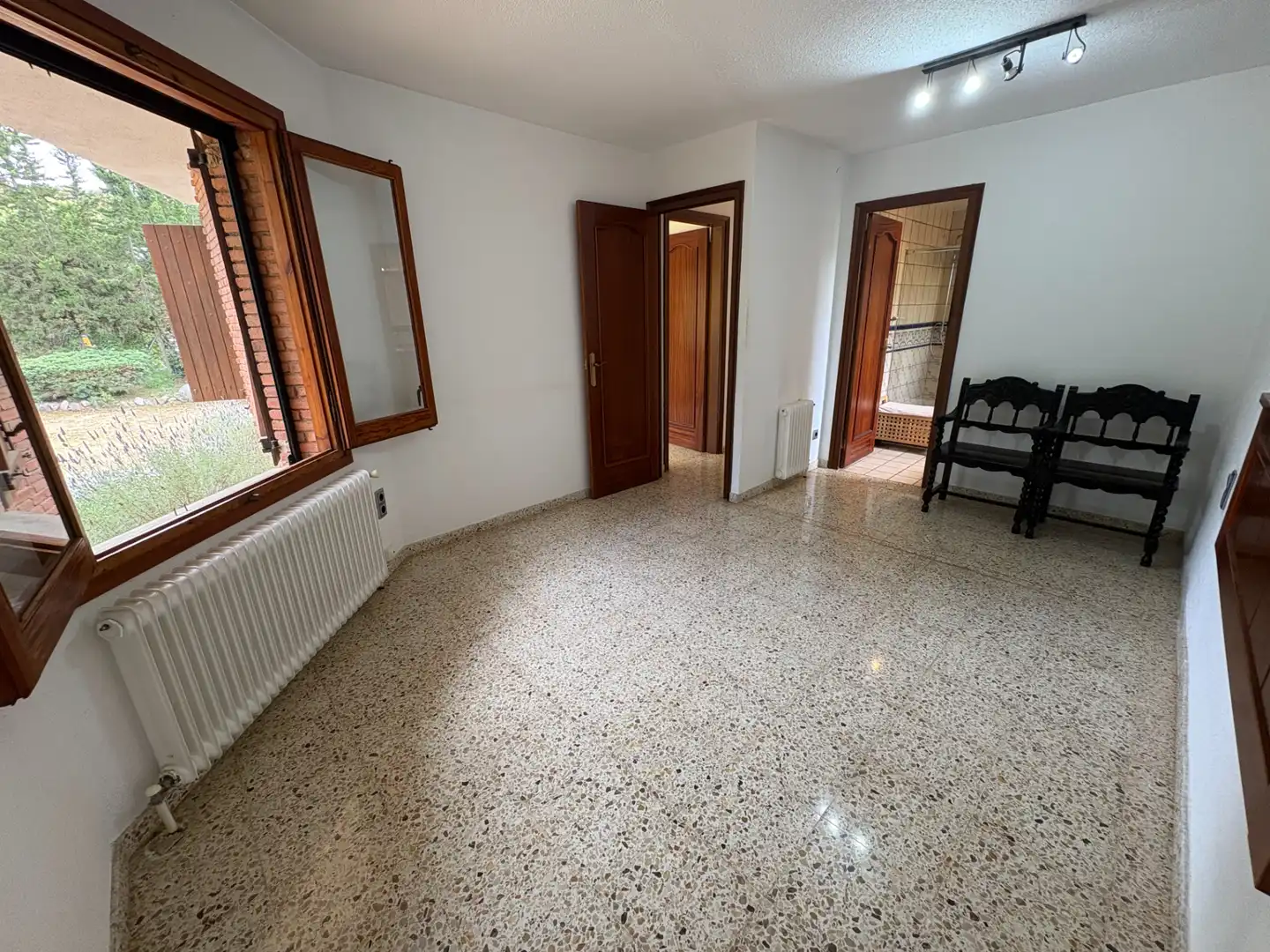 Haus oder Chalet zum Verkauf in Vallgorguina mit Heizung und Privatgarten