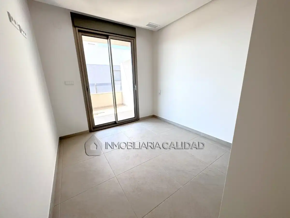 Terraza de Piso en venta en Santa Pola con Calefacción, Trastero y Piscina