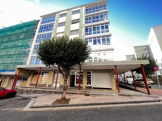 Local comercial en Alquiler en Sagrado Corazón - As Gándaras