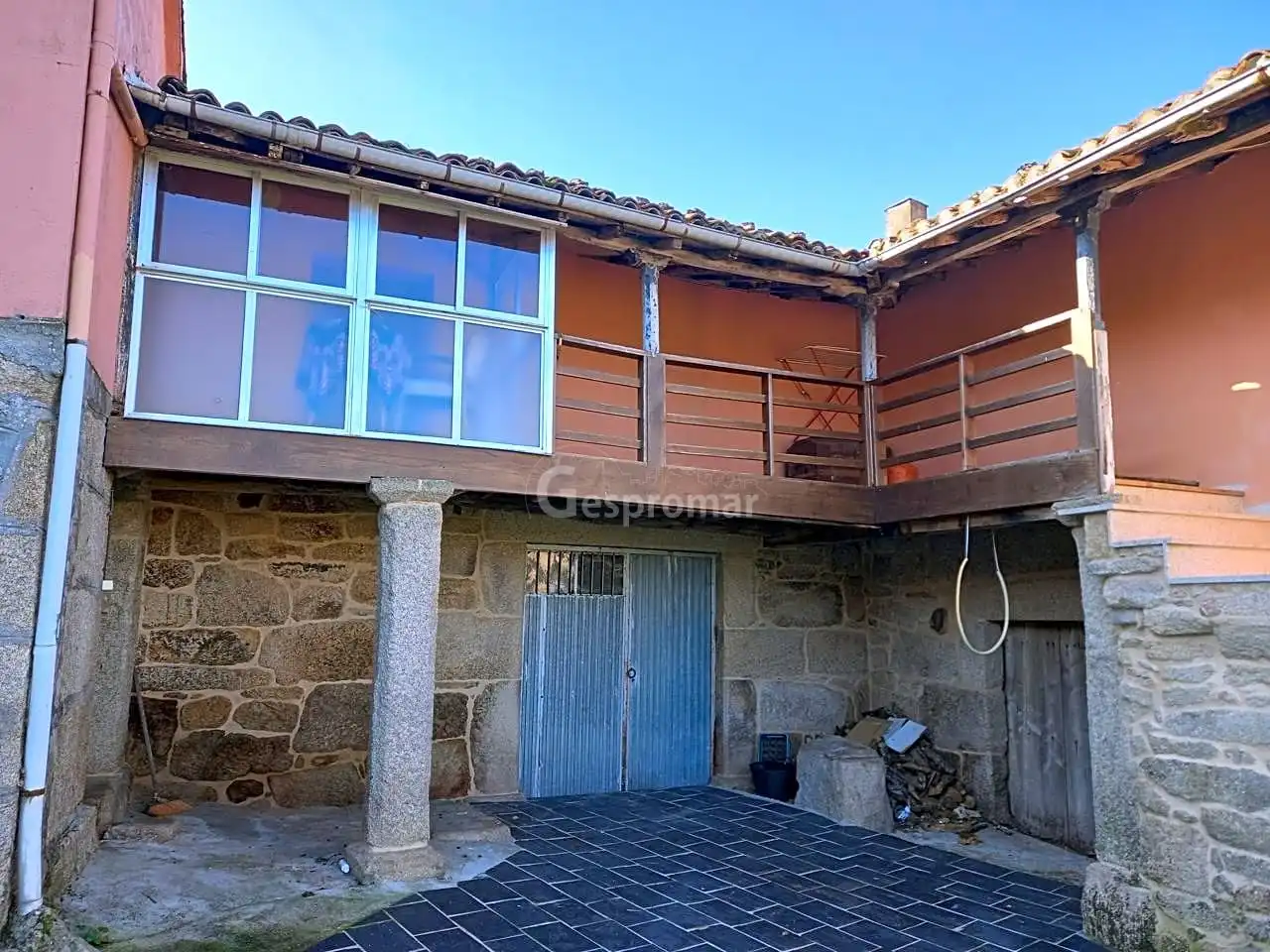 Vista exterior de Casa o chalet en venta en A Teixeira  con Calefacción, Jardín privado y Terraza