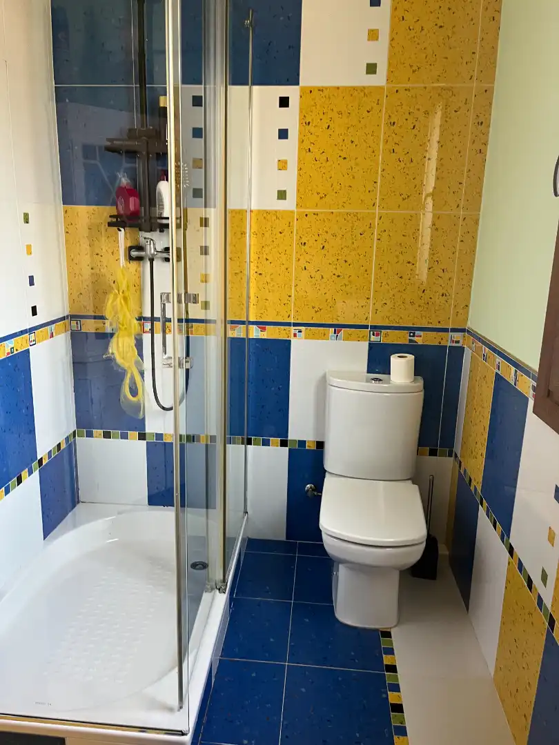 Bany de Casa o xalet en venda en Vilanova del Vallès amb Aire condicionat, Calefacció i Jardí privat