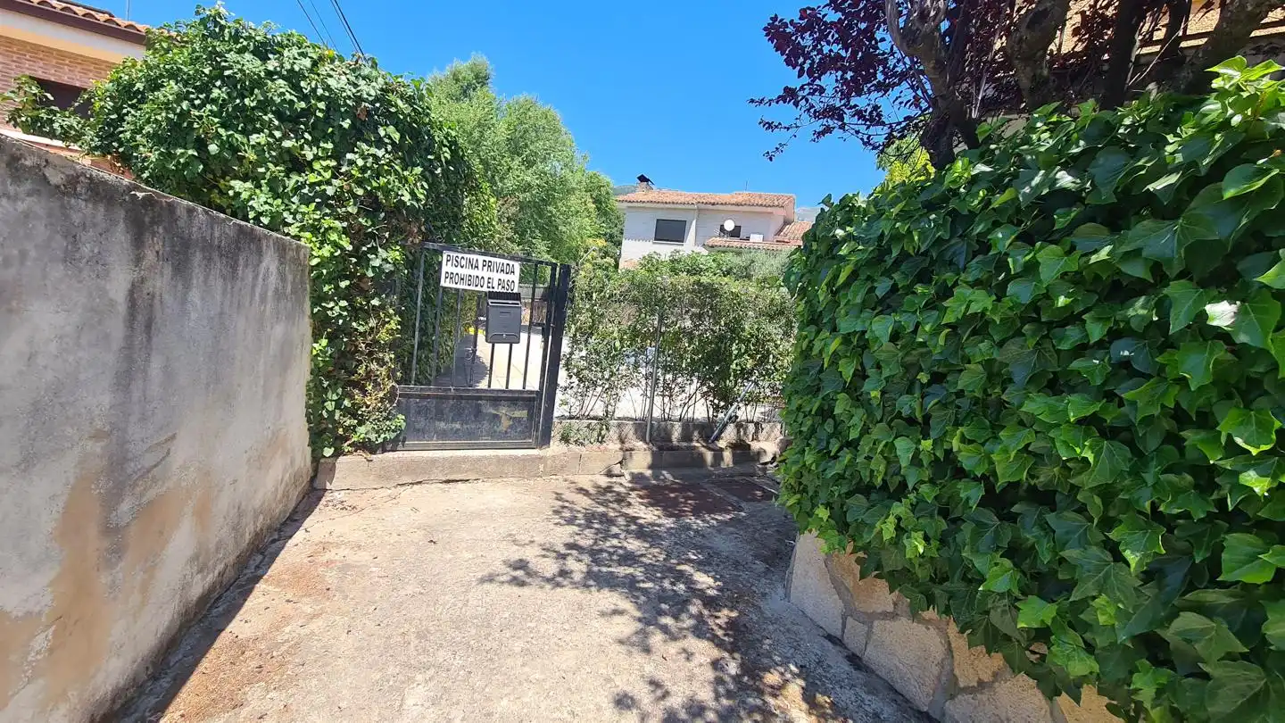 Vista exterior de Casa o chalet en venta en Piedralaves con Calefacción, Jardín privado y Terraza