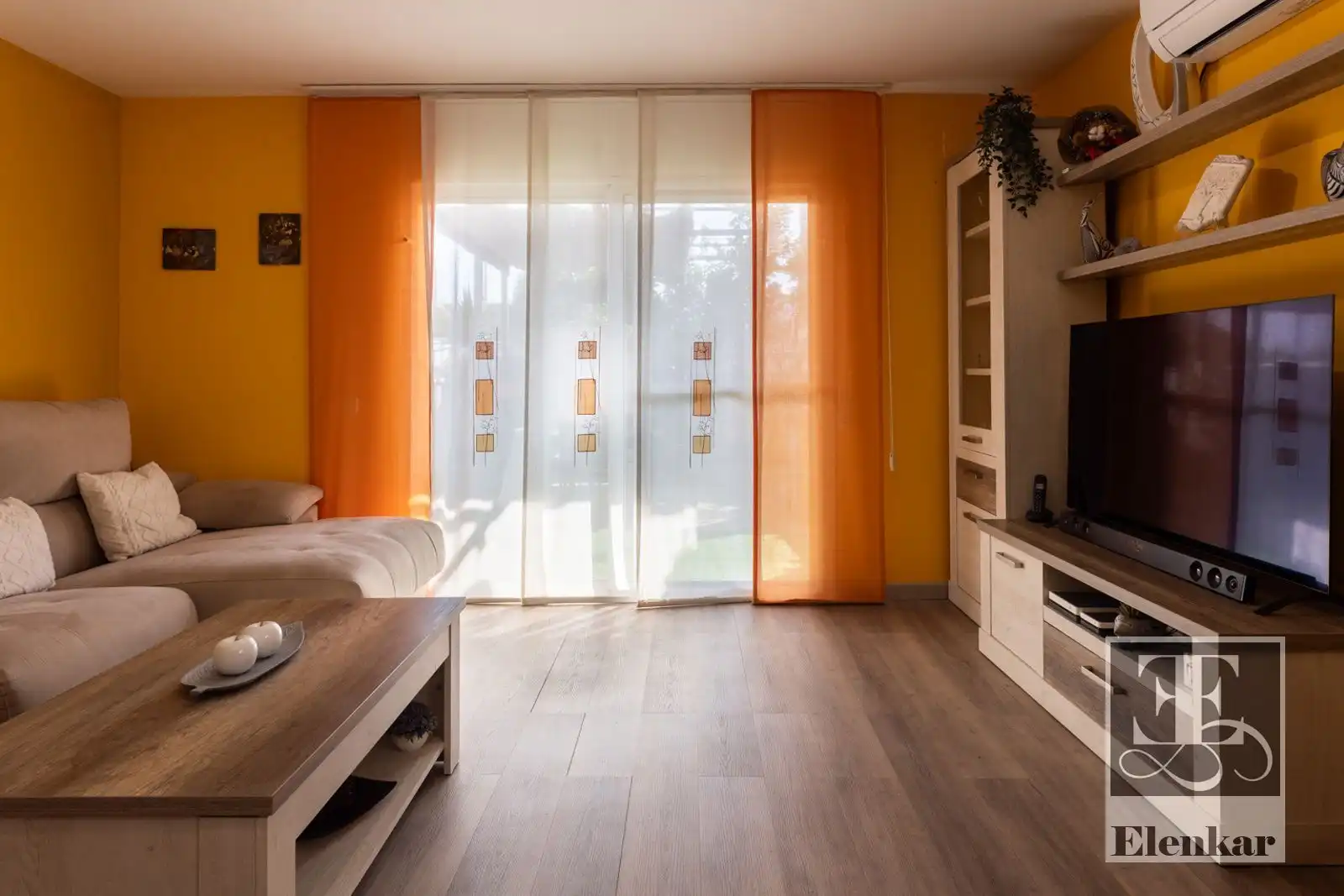 Sala de estar de Casa adosada en venta en Santa Oliva con Aire acondicionado, Terraza y Trastero