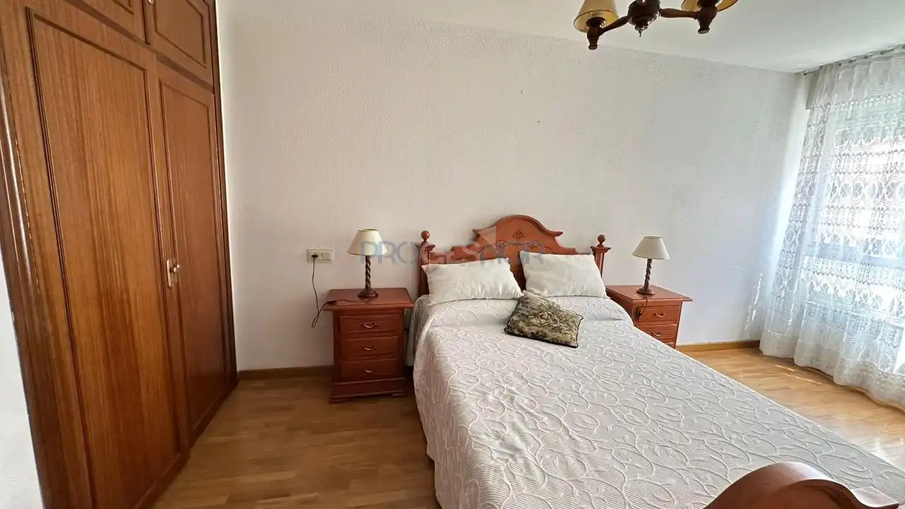 Bedroom of Flat for rent in San Andrés del Rabanedo  with Heating, Terrace and Furnished