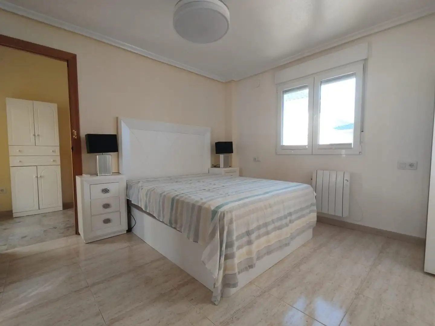 Habitación de Casa adosada en venta en Guardamar del Segura con Aire acondicionado, Calefacción y Amueblado