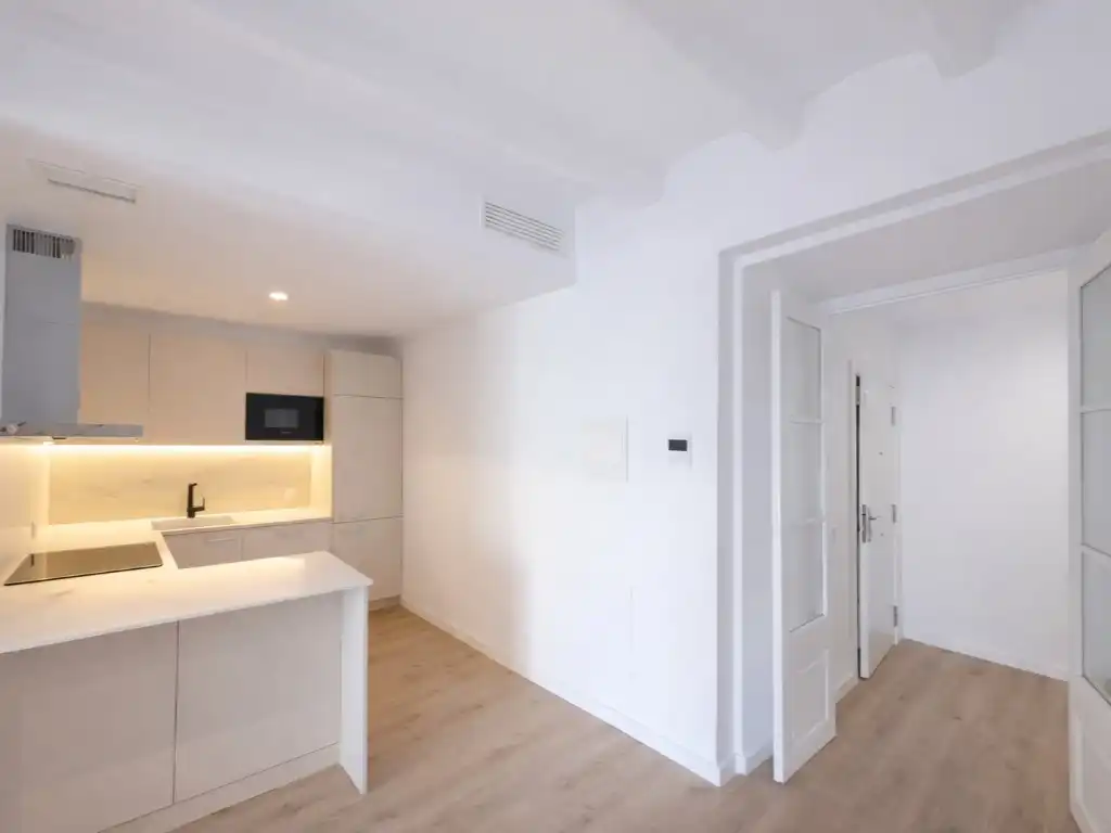 Kitchen of Flat for sale in Vilafranca del Penedès  with Air Conditioner, Heating and Oven