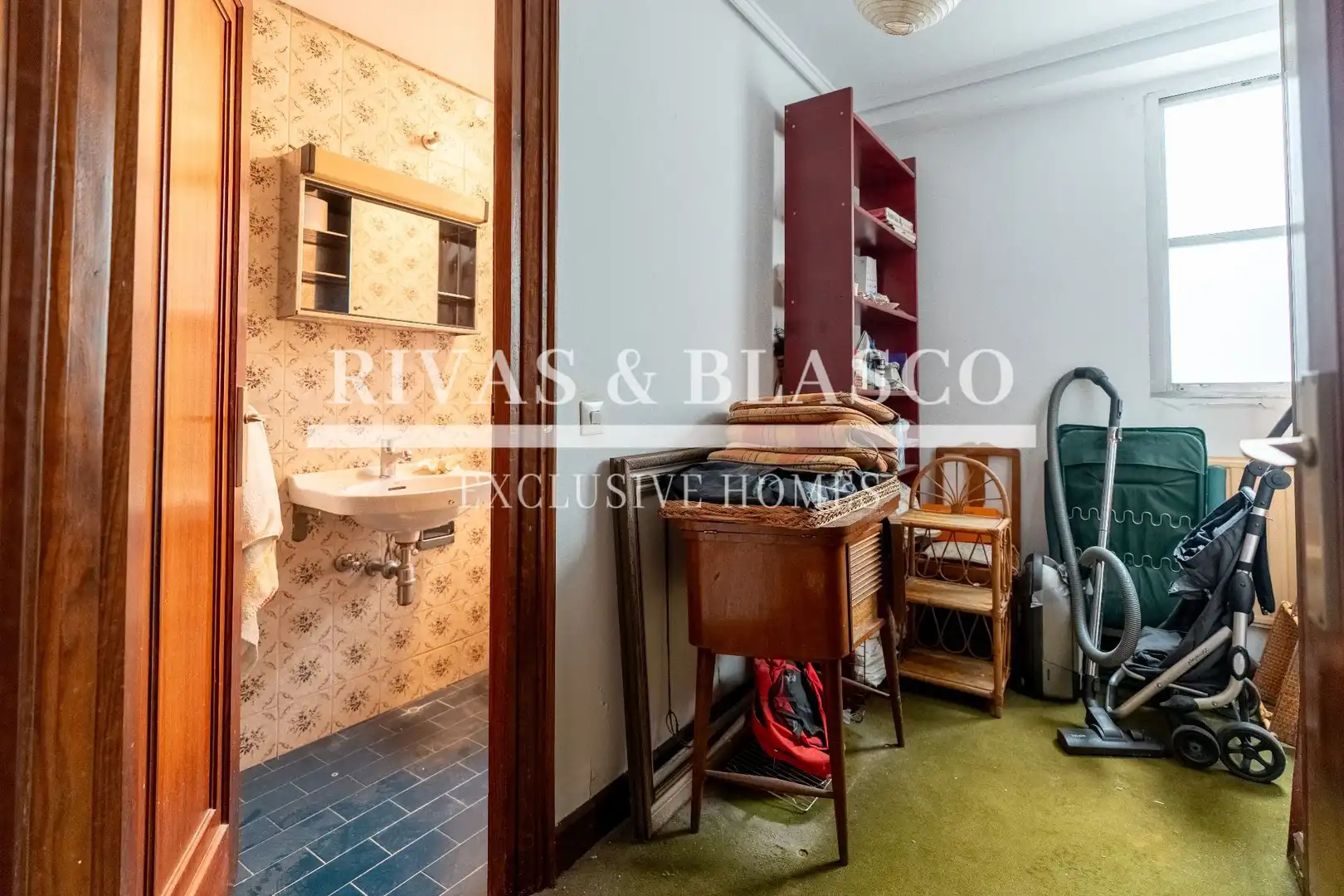 Bedroom of Apartments for sale in Donostia - San Sebastián   with Heating and Storage room