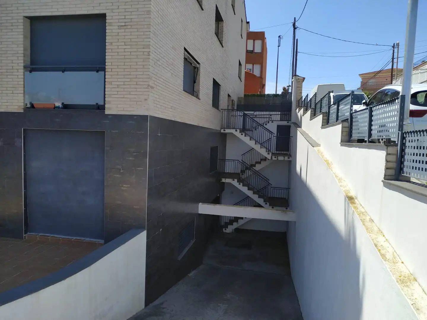 Local comercial en venda a C/ Andorra, imagen 2