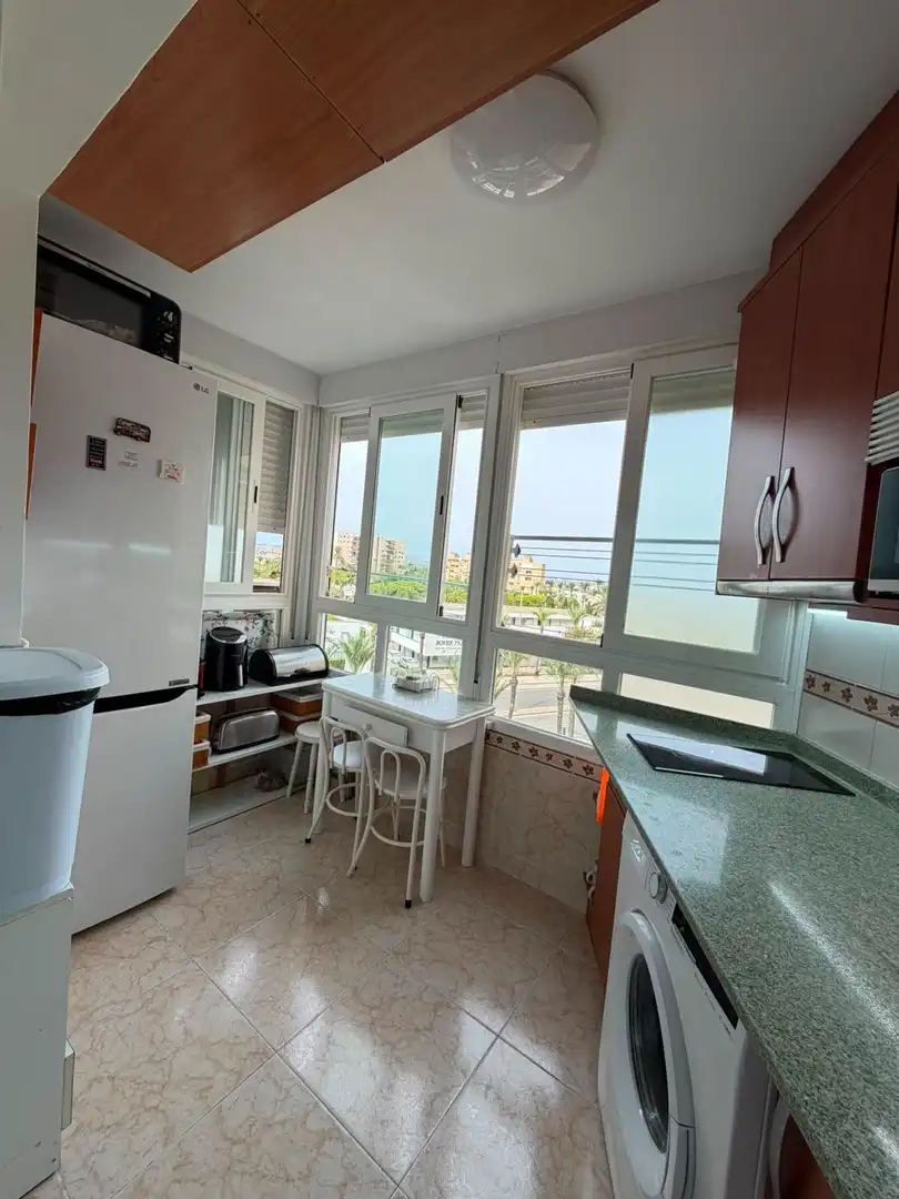 Cuina de Apartament en venda en La Manga del Mar Menor amb Aire condicionat, Calefacció i Balcó