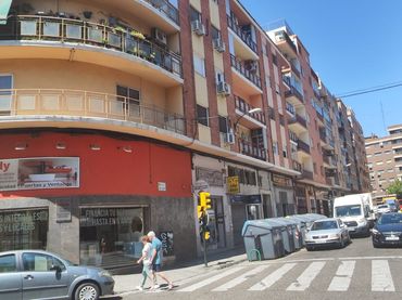 Flat with lift for sale in Camino del Puente del Virrey 43