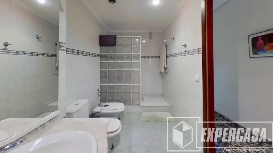 Flat with lift for sale in El Pla del Real
