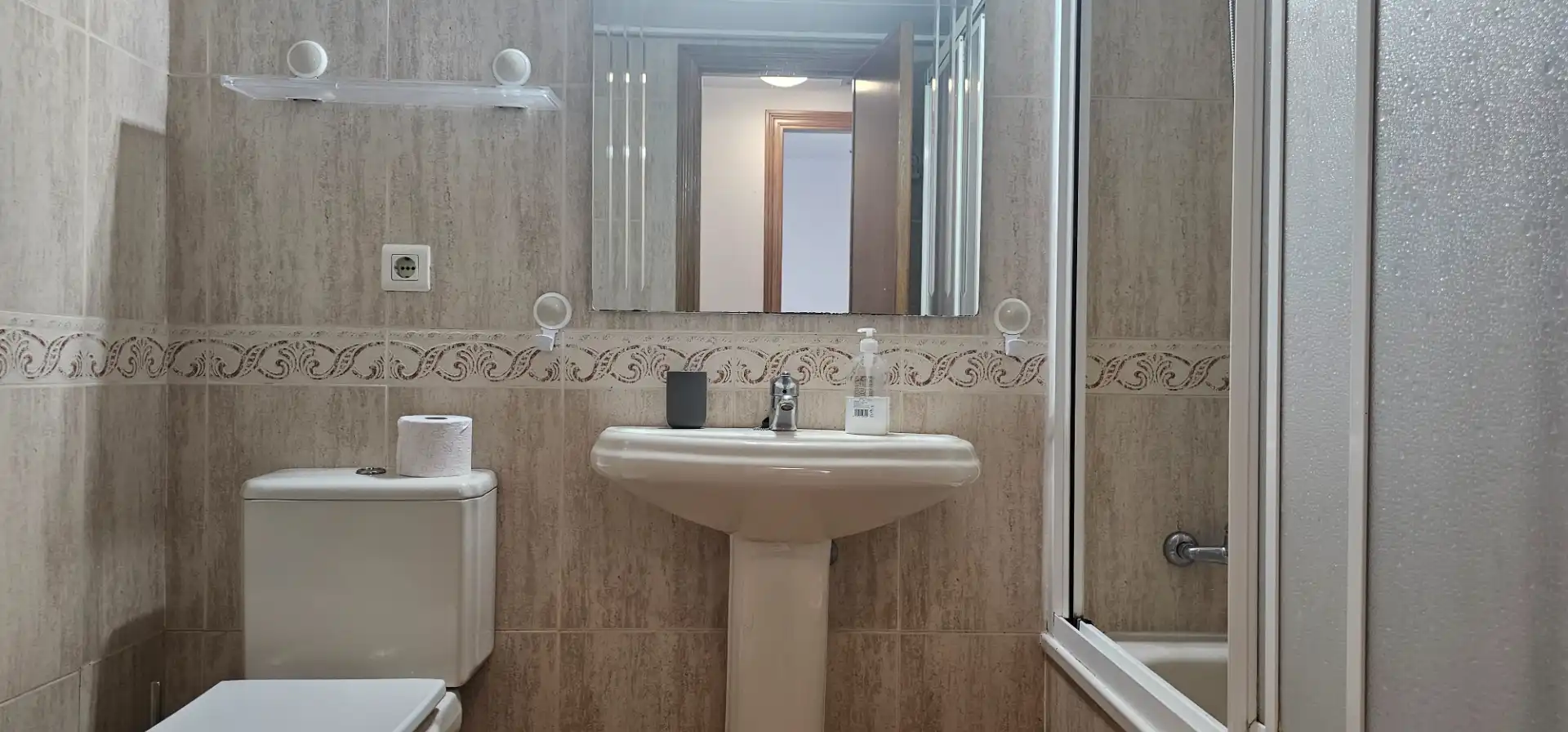 Bany de Apartament de lloguer en Alboraya amb Aire condicionat, Terrassa i Moblat