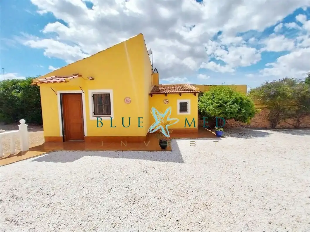Vista exterior de Casa o chalet en venta en Alhama de Murcia con Aire acondicionado, Calefacción y Jardín privado