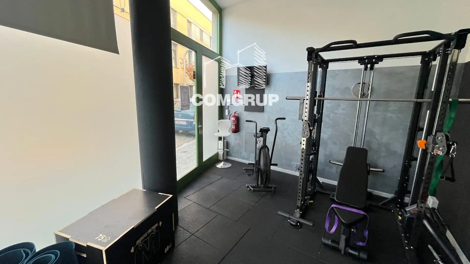 Local en traspaso en  Barcelona Capital con Aire acondicionado y Alarma