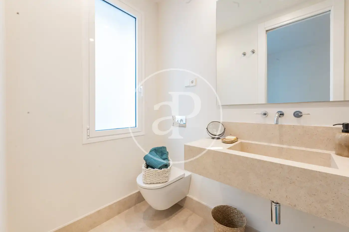 Baño de Piso en venta en Madrid con Aire acondicionado, Calefacción y Terraza