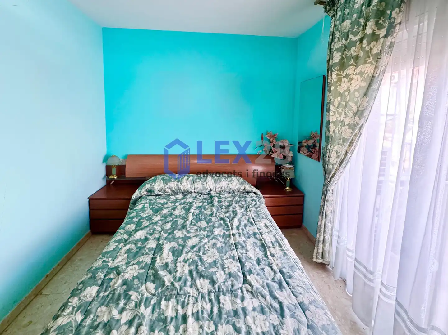 Habitación de Casa adosada en venta en Badalona con Aire acondicionado, Calefacción y Jardín privado