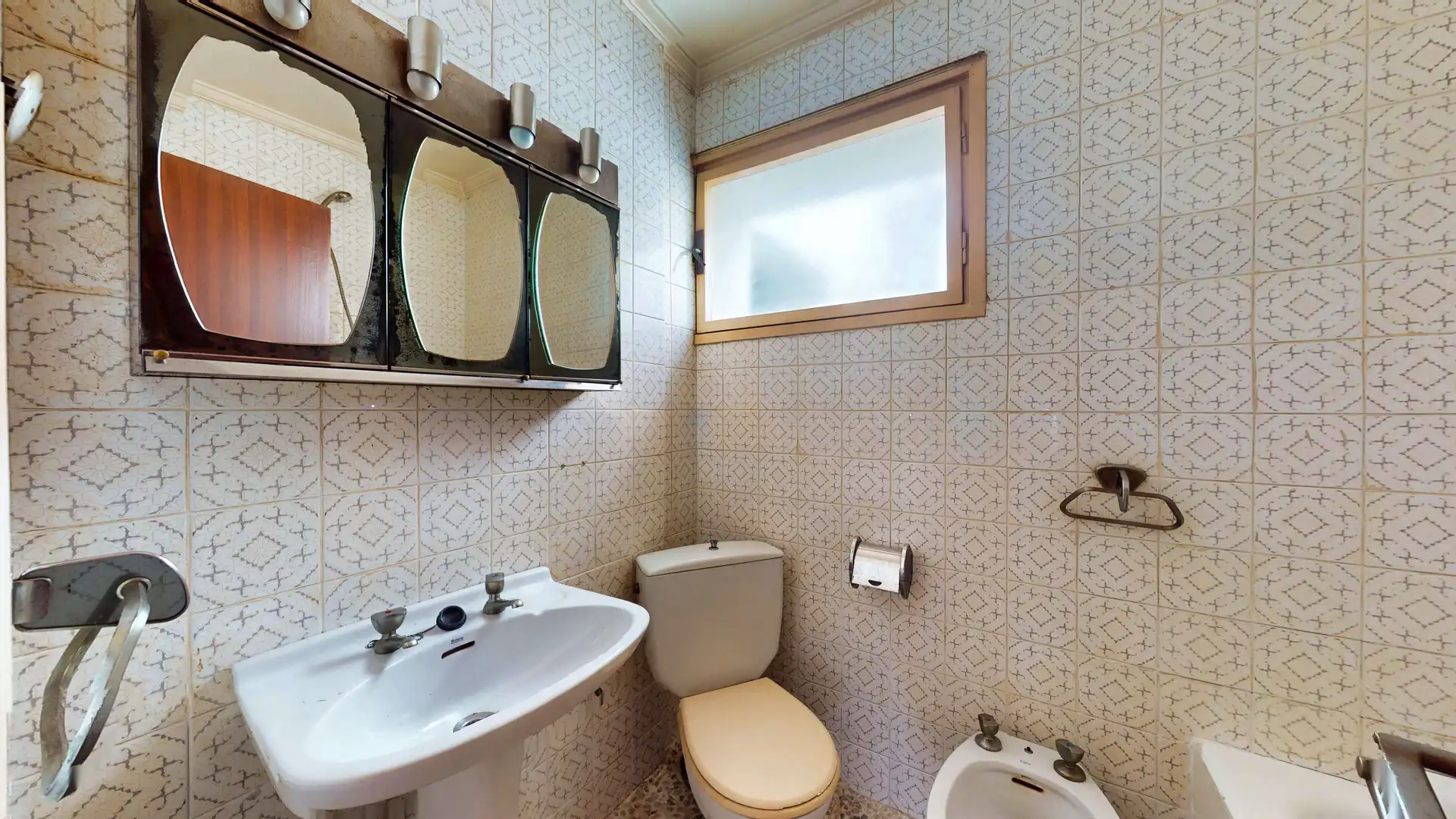 Baño de Piso en venta en Barakaldo  con Trastero