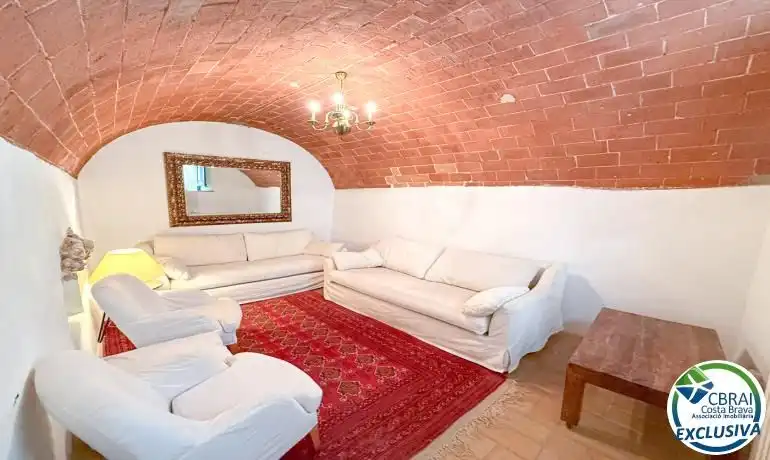 Houses for sale in Espolla, Girona